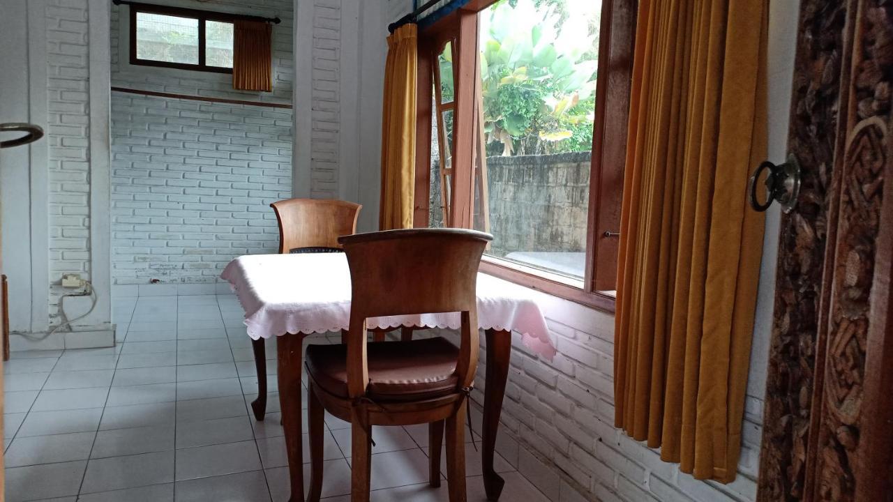 Ayu Bisma Homestay Убуд Экстерьер фото