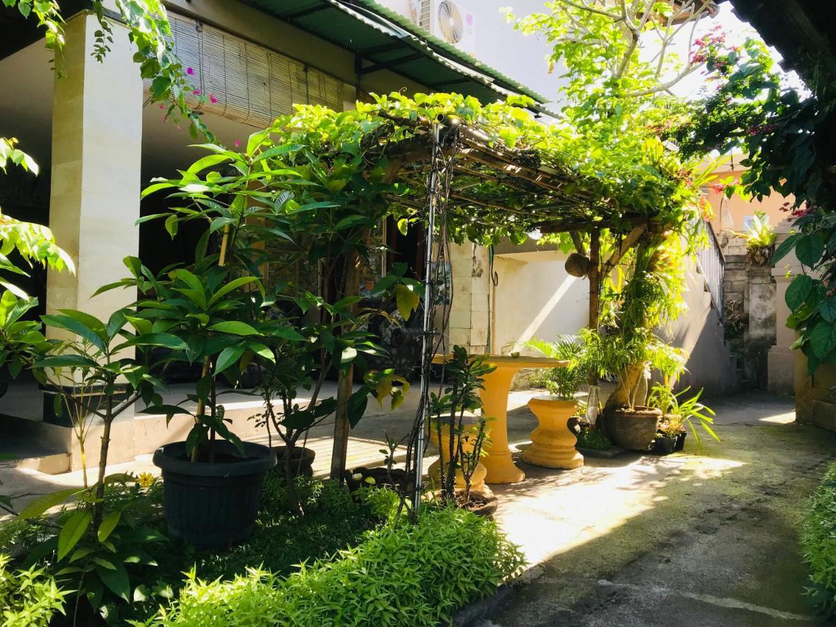 Ayu Bisma Homestay Убуд Экстерьер фото
