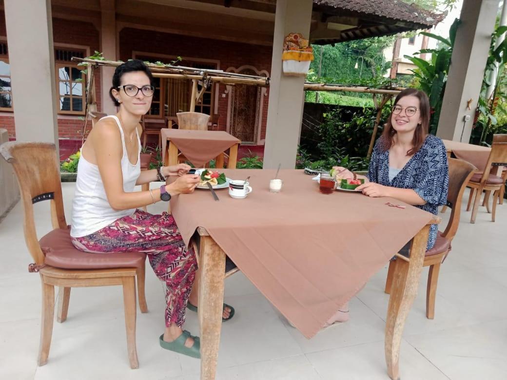 Ayu Bisma Homestay Убуд Экстерьер фото