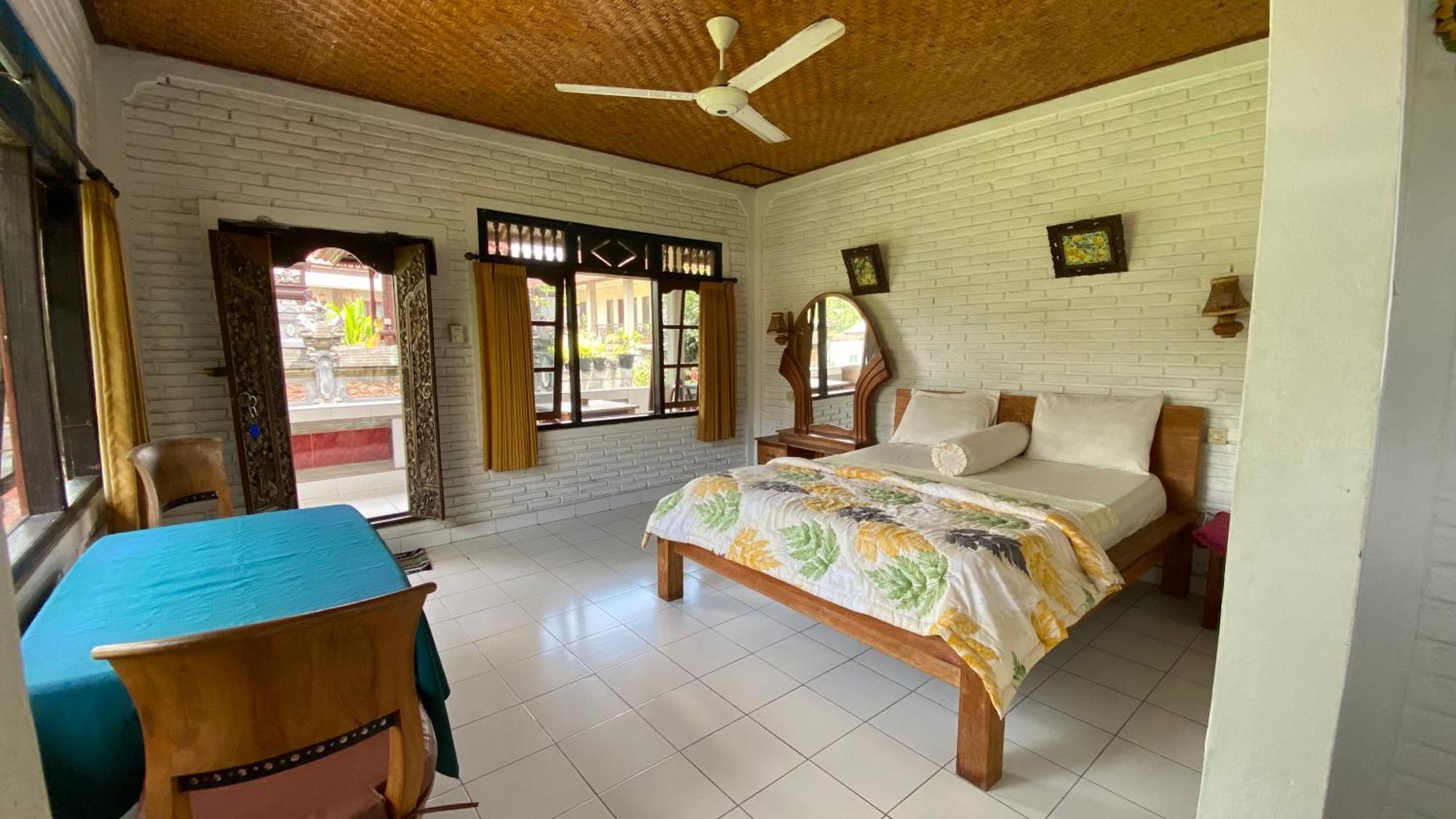 Ayu Bisma Homestay Убуд Экстерьер фото