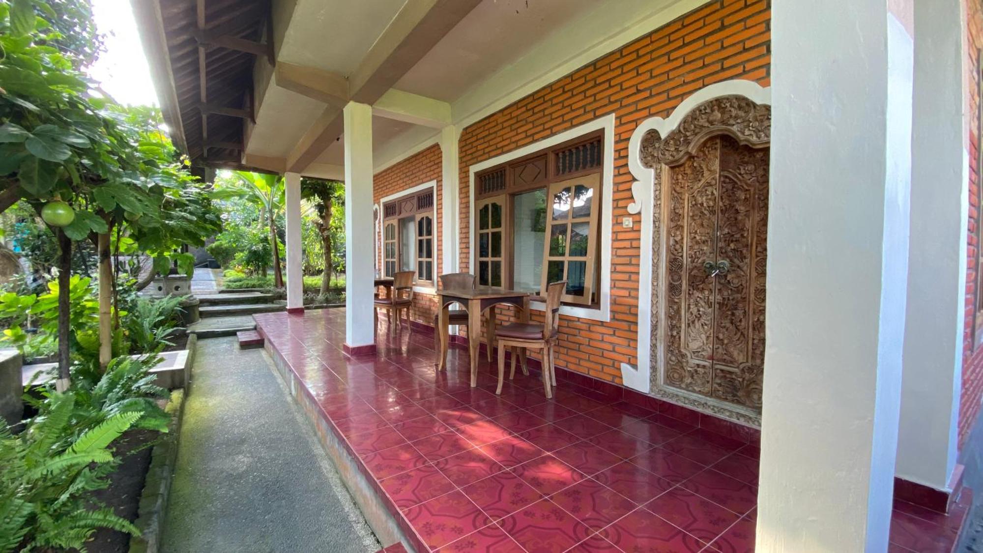 Ayu Bisma Homestay Убуд Экстерьер фото
